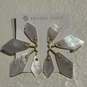 Kendra Scott shell statement earrings